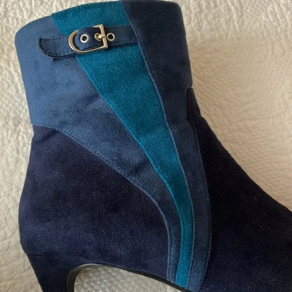 8 1/2 M Midnight Blue Impo Boots - Picture 5 of 7